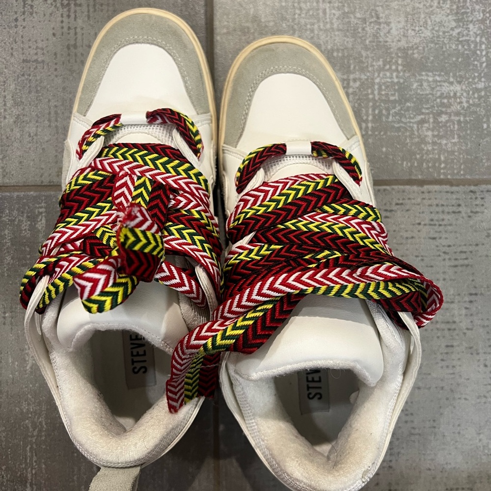 Steve Madden Roaring sneakers